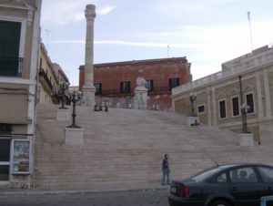 Le_colonne_della_Via_Appia_a_Brindisi