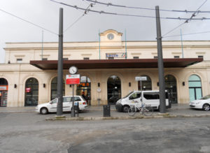 stazione-lecce-piazzale