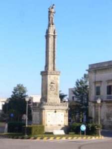 MONUMENTOAS.GIORGIO a BAGNOLO DEL SALENTO