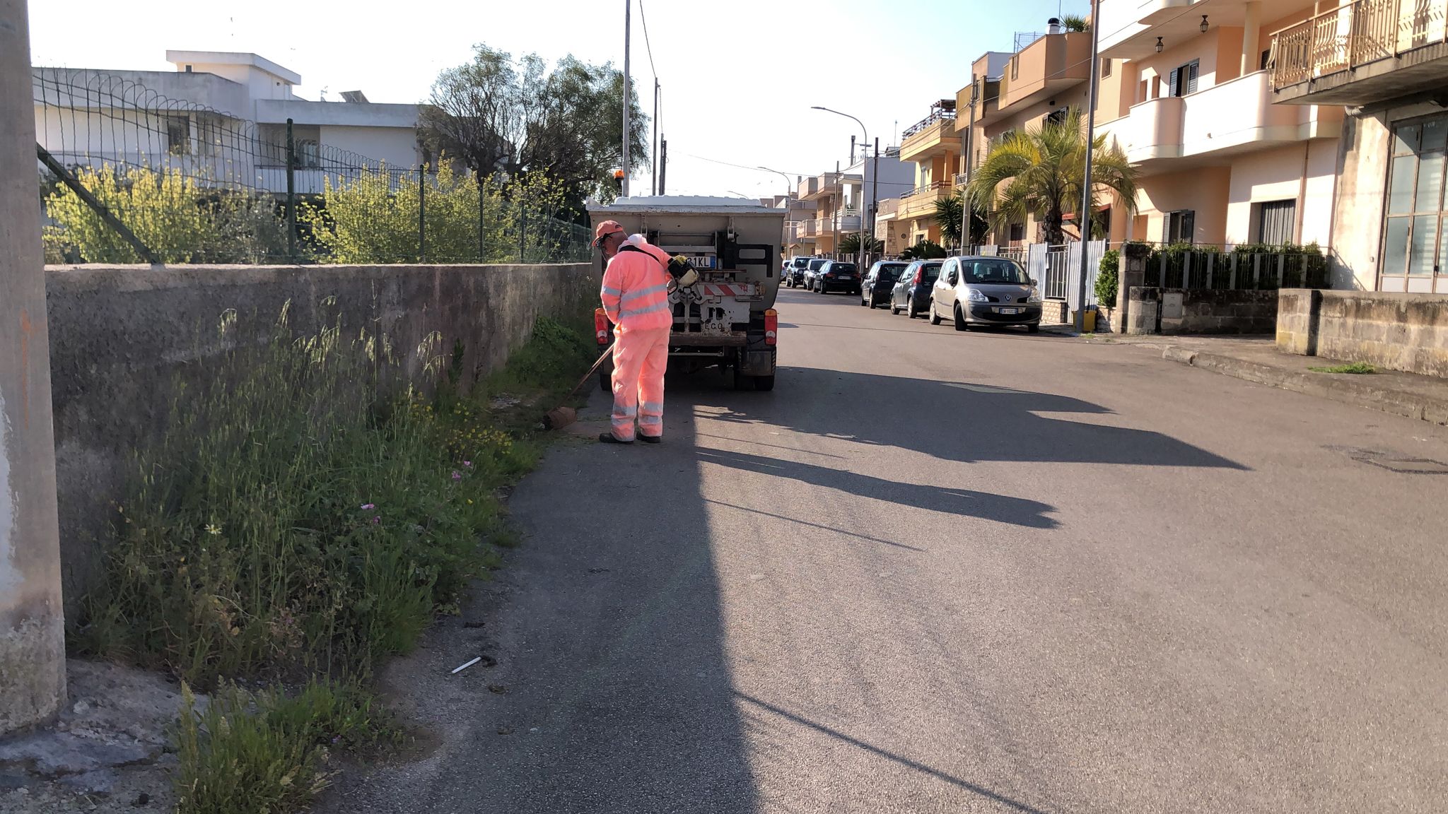 Erbacce Cinque Squadre Di Operatori Per Liberare La CittÀ Lecceoggi 2014